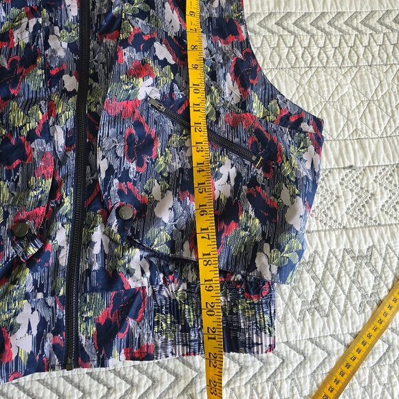 FP MOVEMENT Off The Grid Supernova Floral Vest Size Small NWOT - Picture 4 of 11